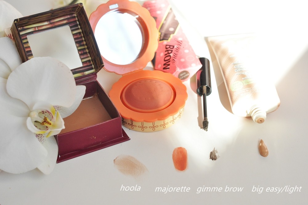 benefit-majorette-hoola-gimmebrow-bigeasy-swatch