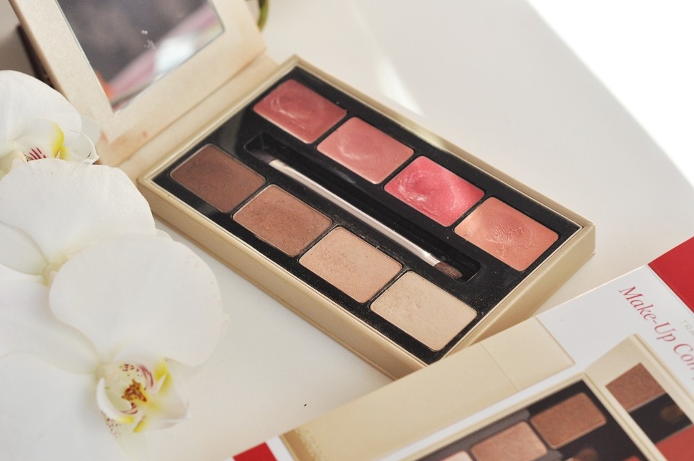 clarins-travel-palette-naked-neutral3