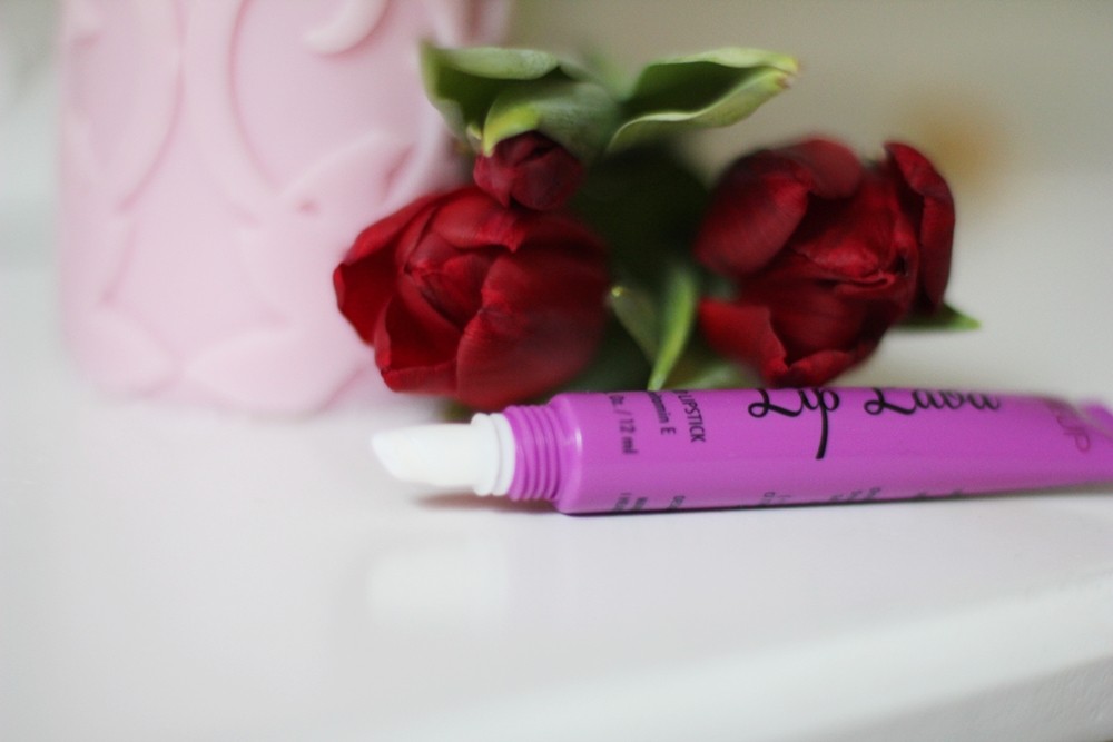 golden rose blush-makeup revolution lisptick- lava szminka (8)