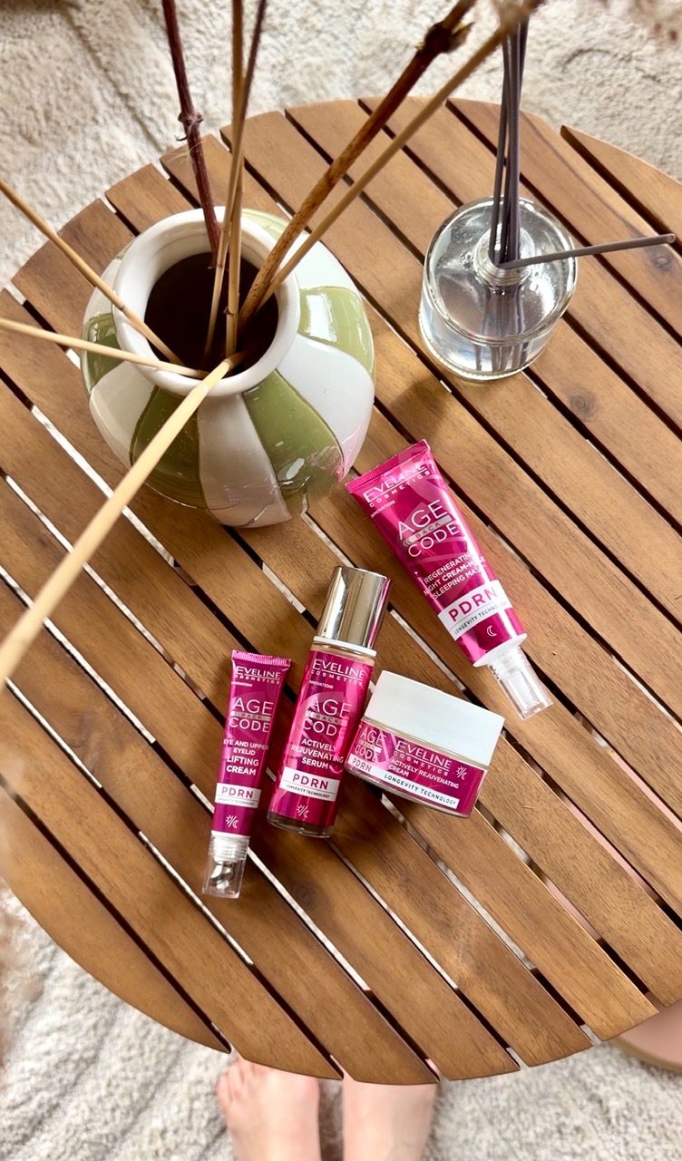 eveline-age-back-code